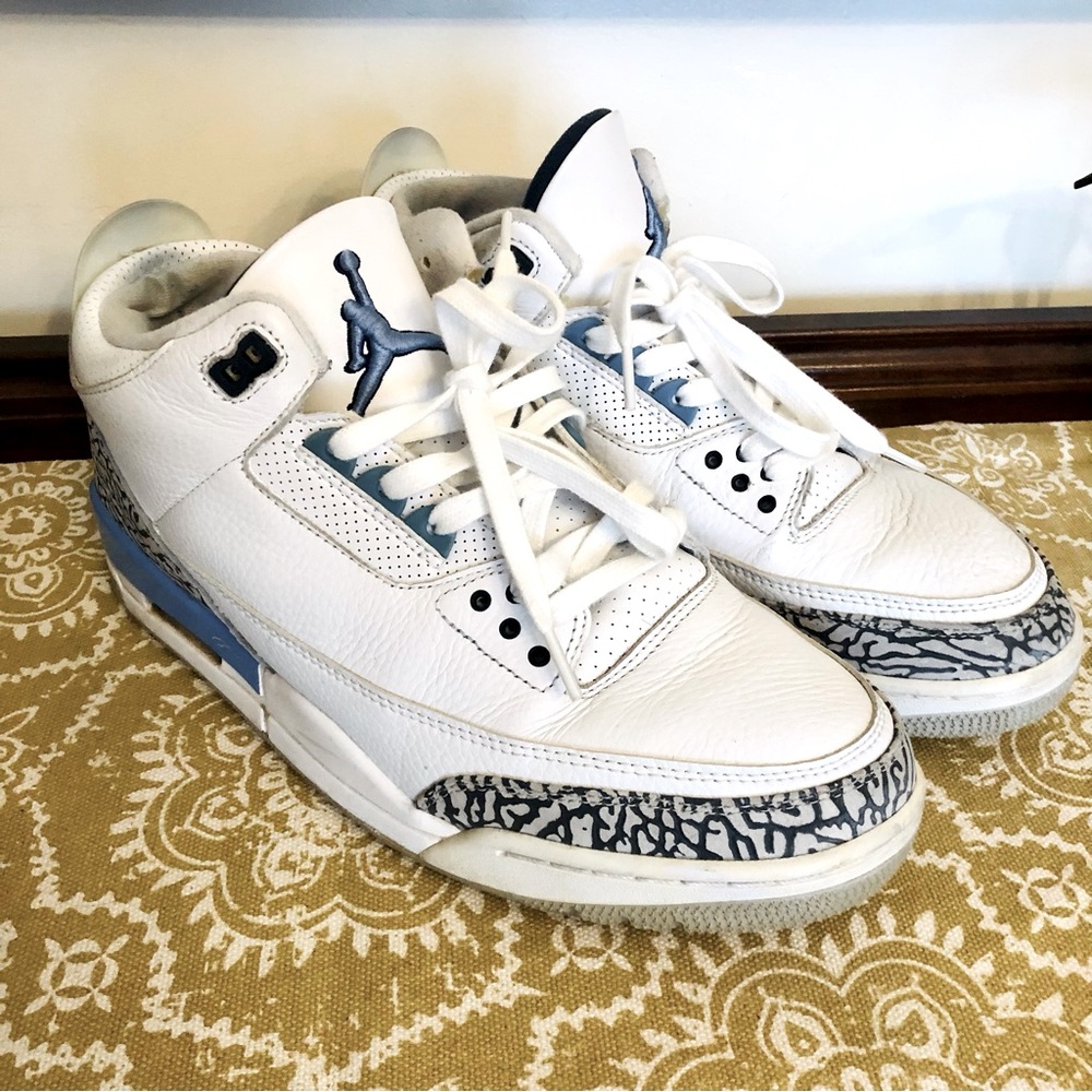 Nike Air Jordan III Retro UNC